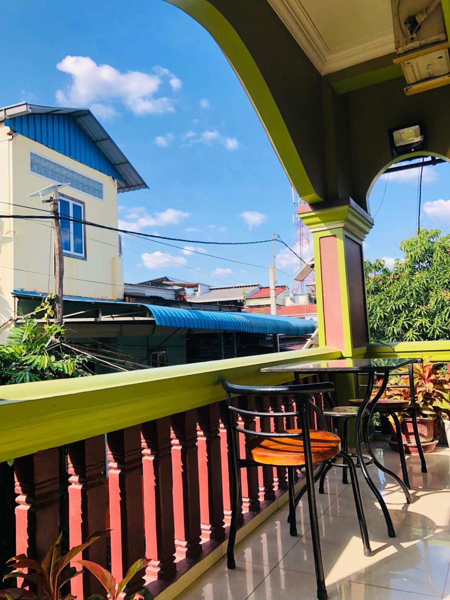 Golden Papaya Guesthouse เสียมราฐ ภายนอก รูปภาพ